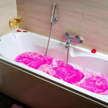 Kingdom River Deluxe Prague